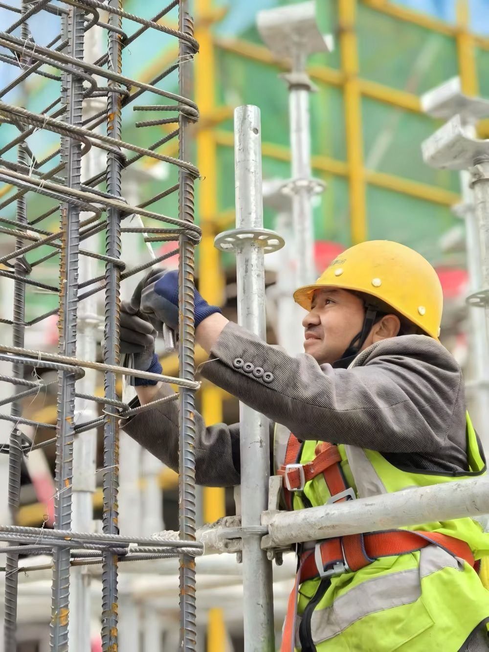 陜煤建設天工公司土建第九項目部：春風勁吹施工忙，李家溝風井項目加速前行
